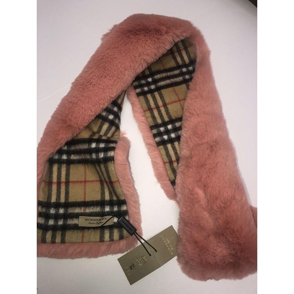 Burberry Vintage Check Cashmere Solid Pale Pink Faux Fur Scarf Italy New‎ - Picture 7 of 11